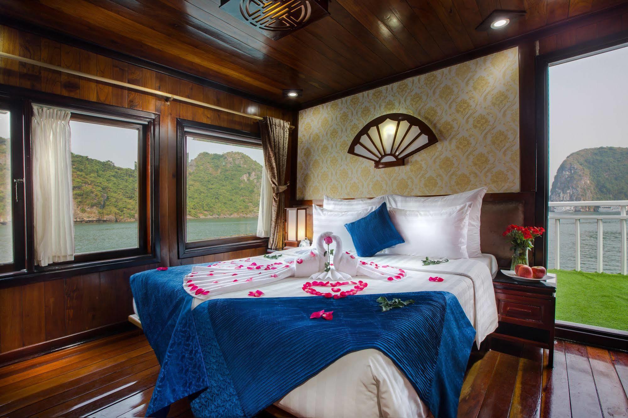 فندق Flamingo Luxury Cruises ها لونغ المظهر الخارجي الصورة
