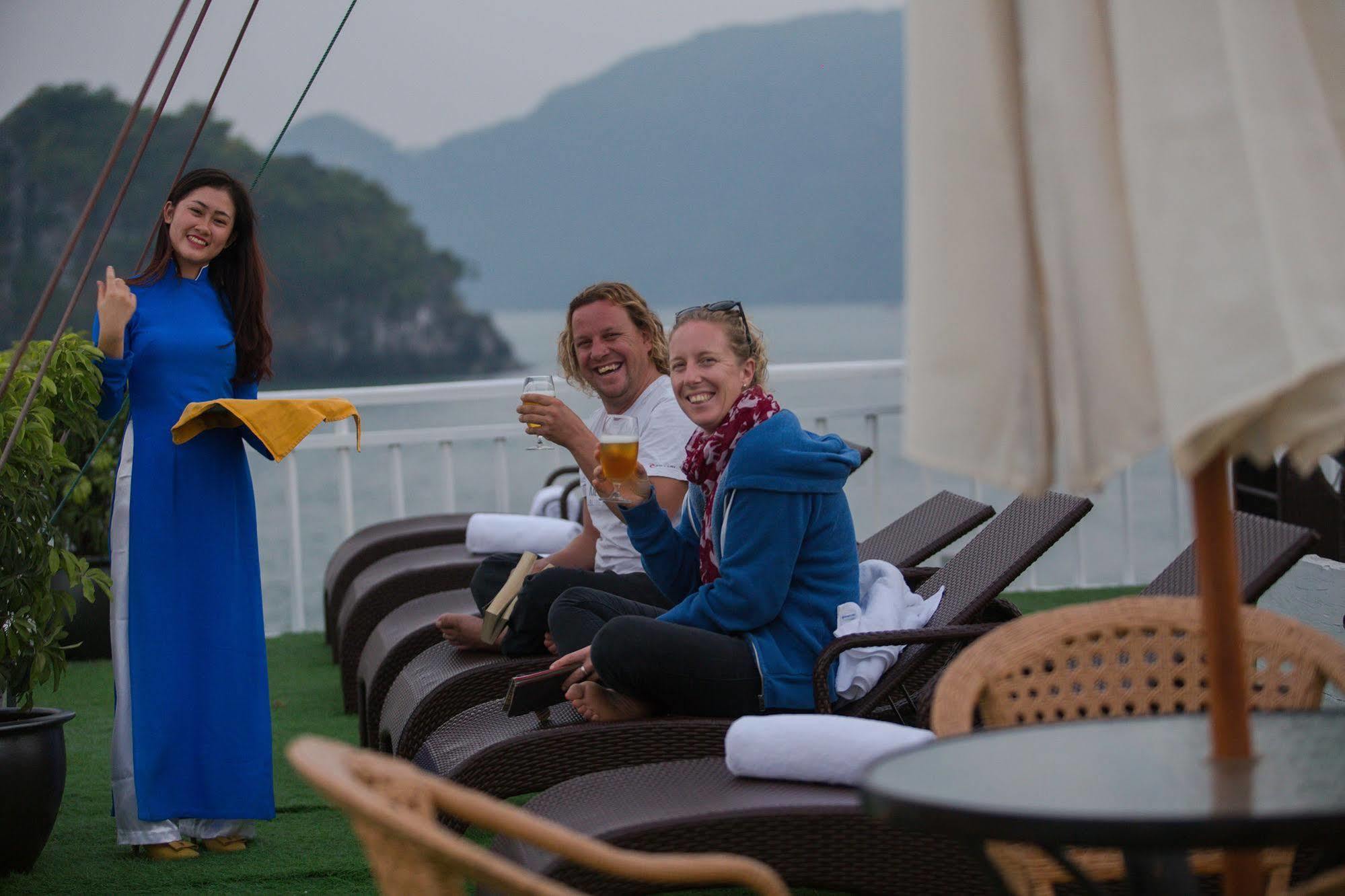 فندق Flamingo Luxury Cruises ها لونغ المظهر الخارجي الصورة