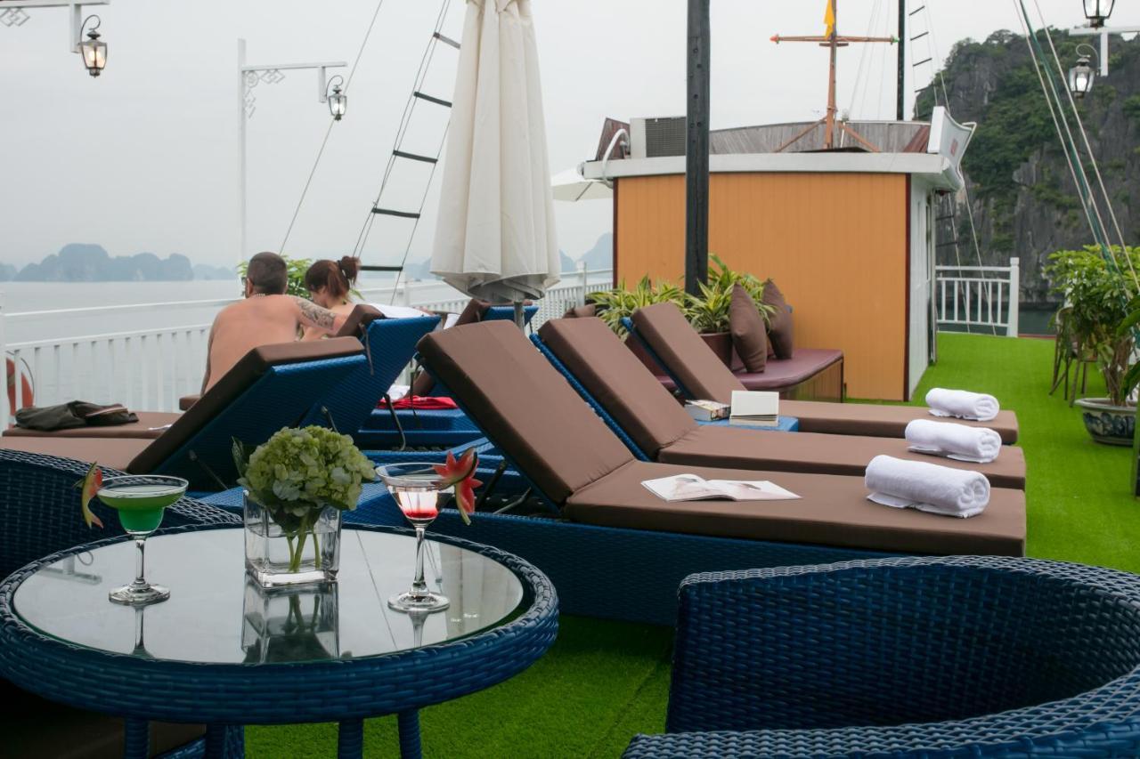 فندق Flamingo Luxury Cruises ها لونغ المظهر الخارجي الصورة